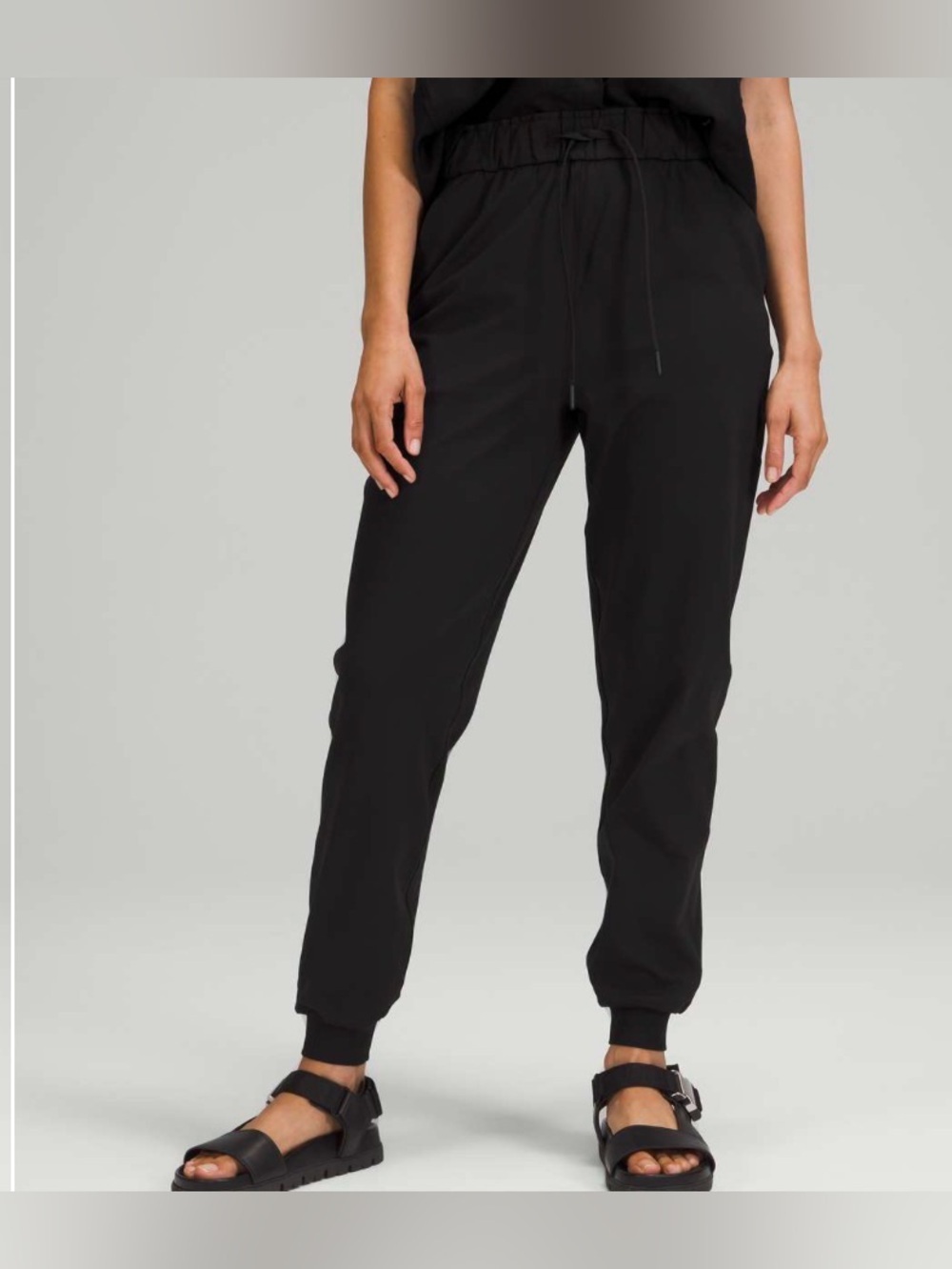 Lululemon Stretch High-Rise Jogger
